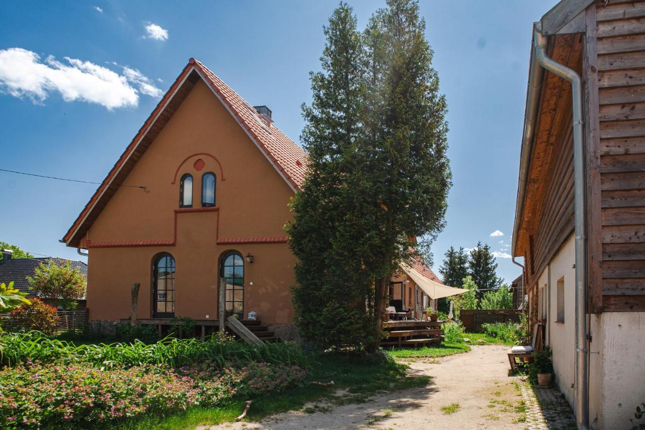 Weiträumiges, helles Studio mit Naturblick - B&B