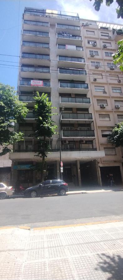 Excelente Depto, Céntrico, con Seguridad las 24 hs - Bed and Breakfast Buenos Aires