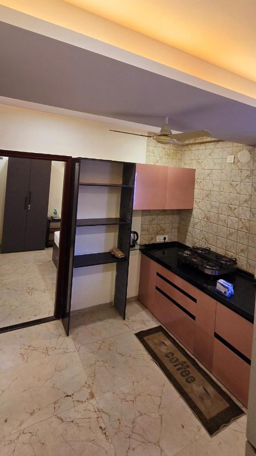 2 bhk flat in middle of city - B&B