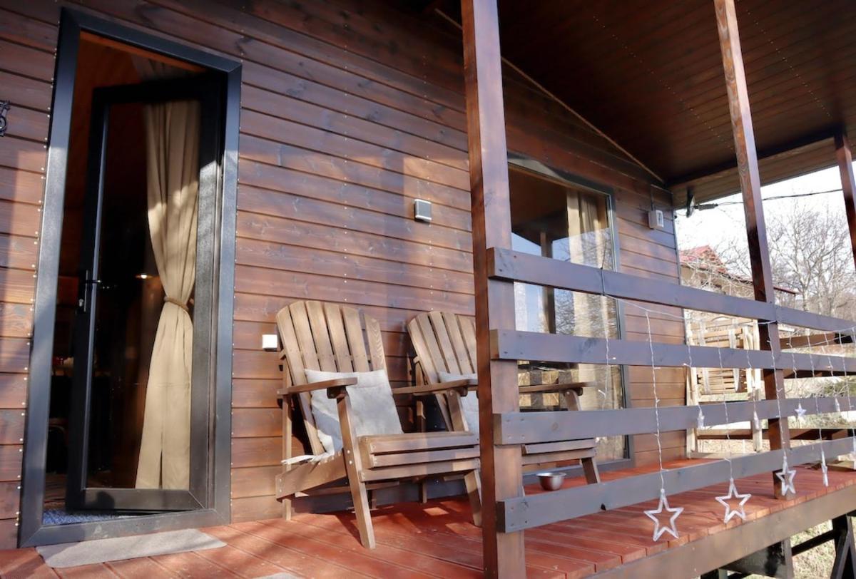 Walnut house - B&B Manglisi