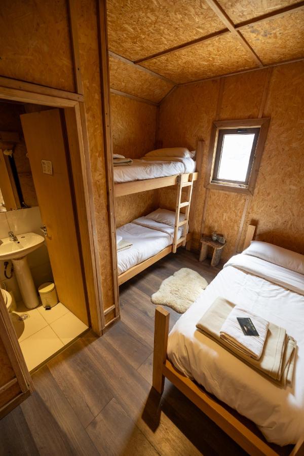 Quadruple Room with Private Bathroom