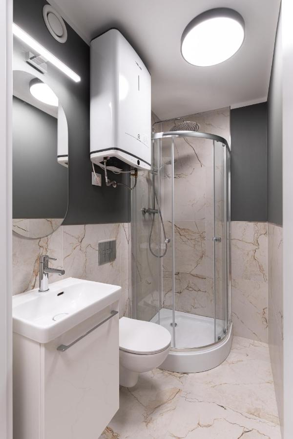 Monolocale con Divano-Letto