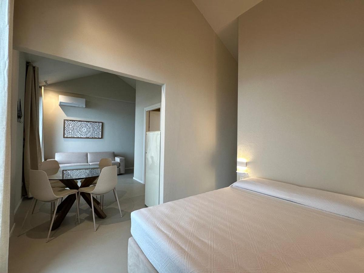 Deluxe Suite with Sea View