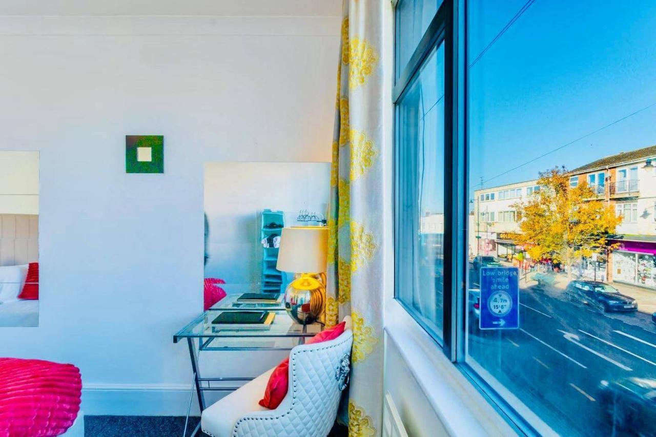Rayleigh Retreat-Spacious Family 3 Bed Apartment - Ferienwohnung