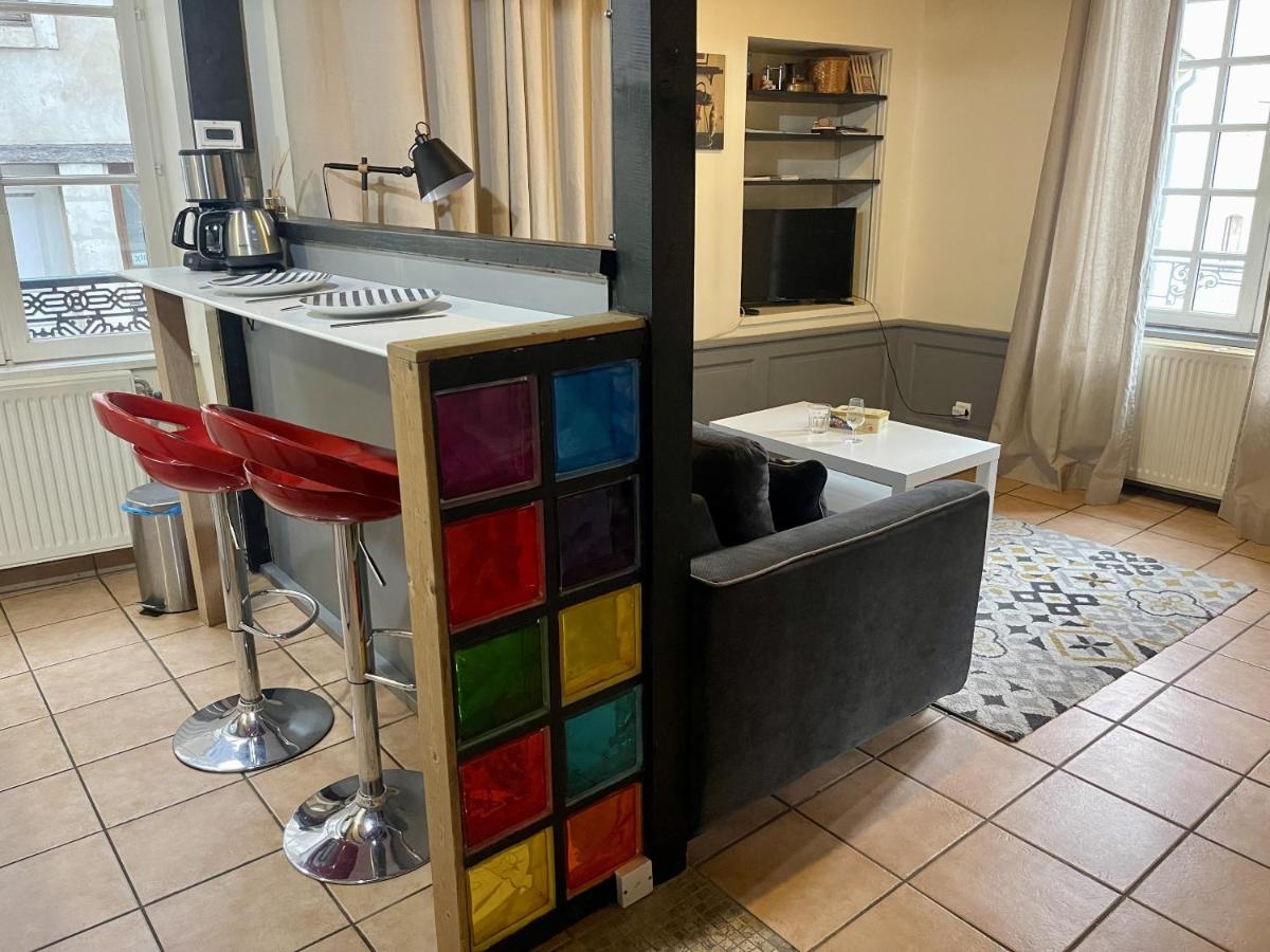 Apartment with Shower