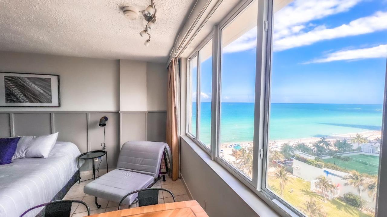Alojamiento frente al mar - B&B Sunny Isles Beach
