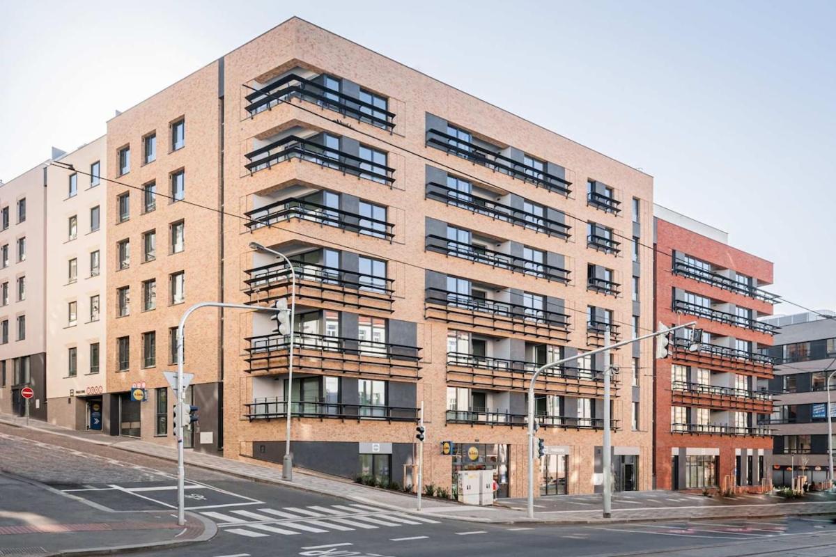 Viktoria Suite N7 with Garage & Terrace - B&B Praga