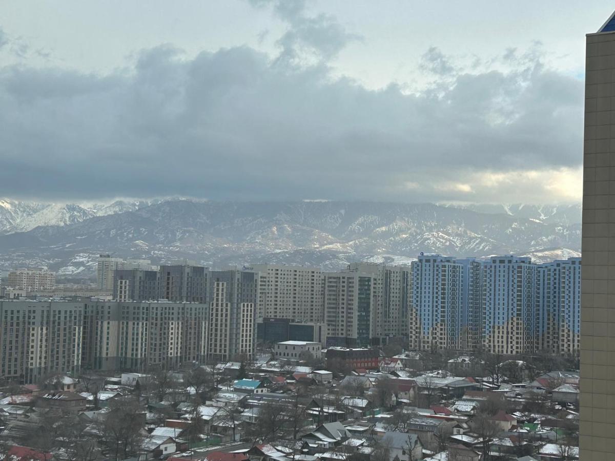 Трехкомнатная квартира - B&B Almaty