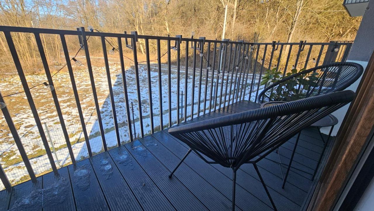 Nowy apartament z parkingiem, 10 minut do Centrum Krakowa, Wysoki standard - Bed and Breakfast Wieliczka