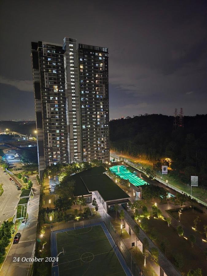 Sensory Southville Bangi Lux Condo - B&B Kajang