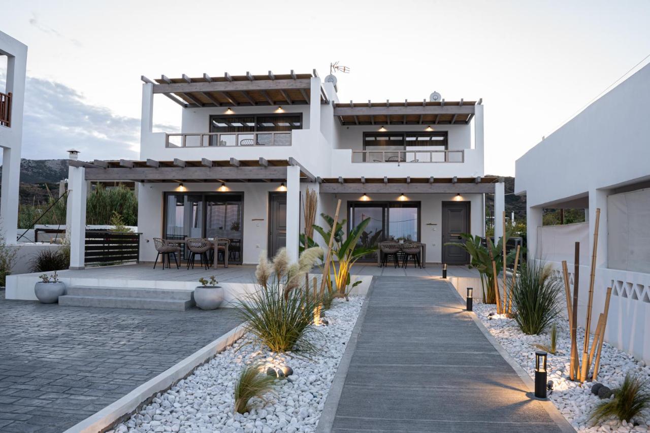 Waves Skyros - B&B