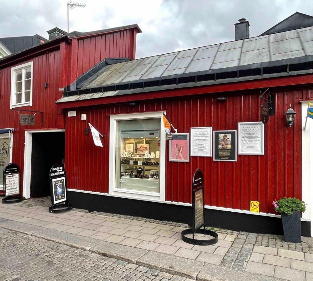 Lägenhet på Stora Torget i Norrtälje - B&B
