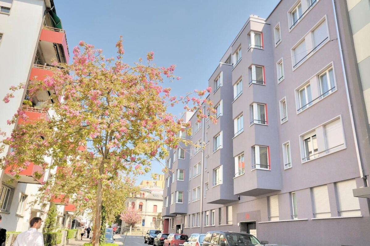 1BR with balcony near lake - Flower 1 - B&B
