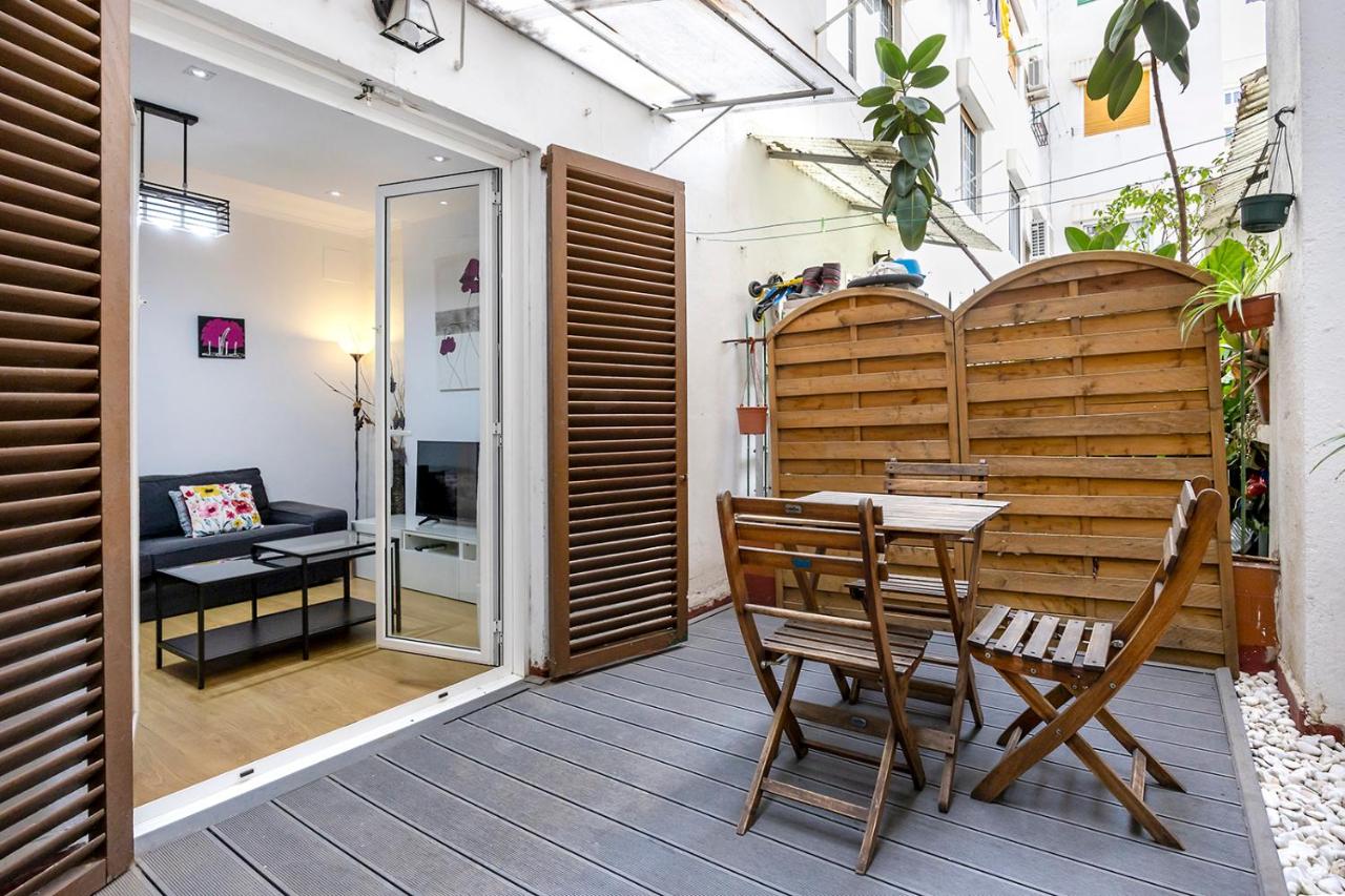 Cozy Terrace In Eixample - B&B Barcelona