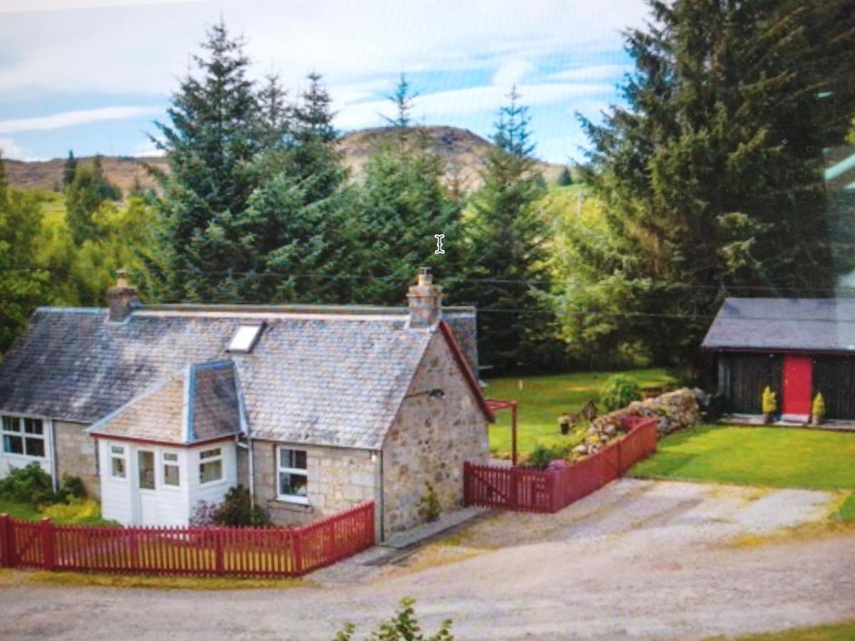 Camufinn Club Cottage - B&B