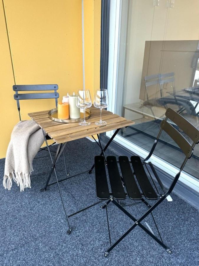 Beautiful two-room apt with lake Näsijärvi views - B&B Tampere