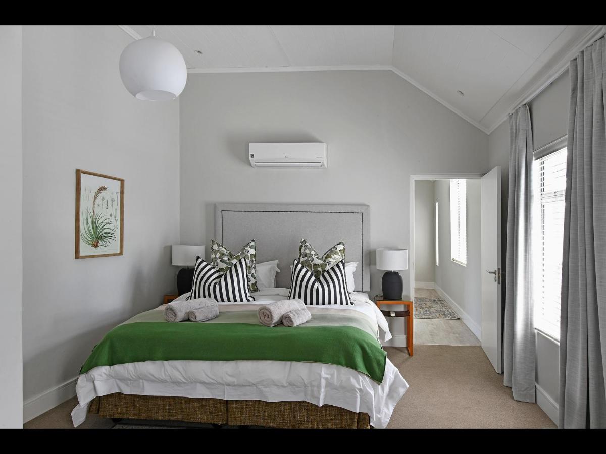 The Village Cottage - Chambres d'hôtes Franschhoek