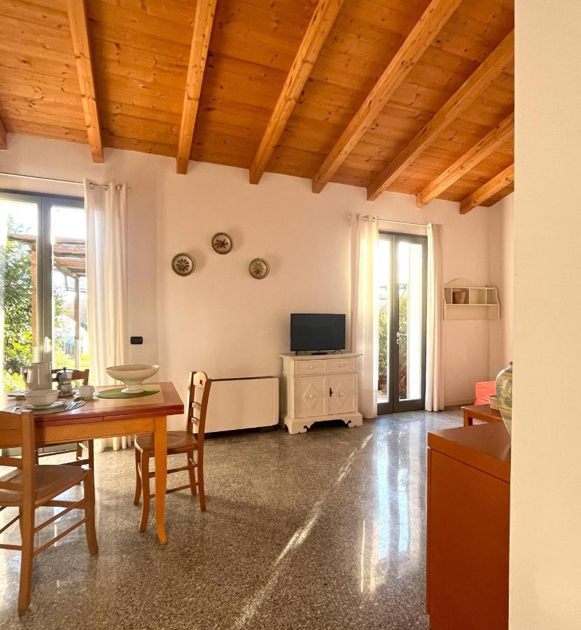 Apartment with Garden View 6