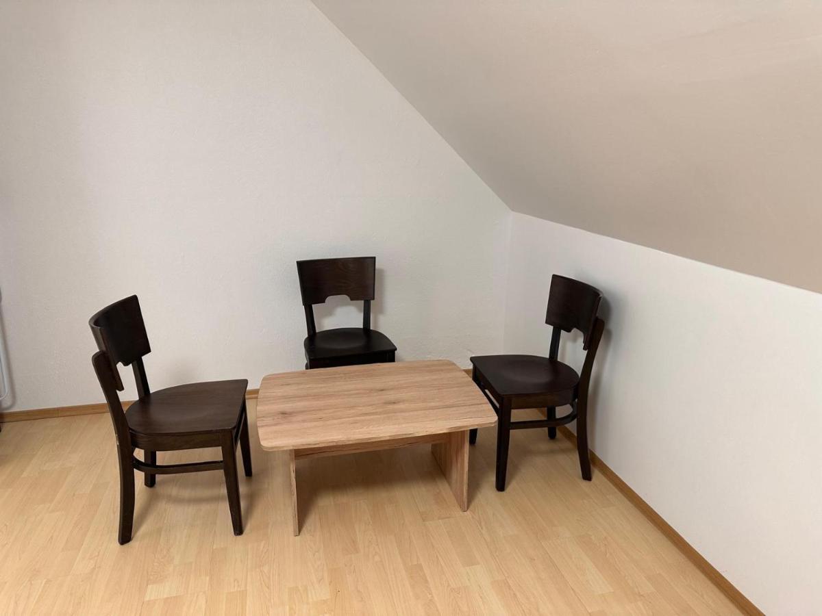 SES12a 2-OG 3Zimmer Möbilierte Wohnung in Wolfsburgs Zentrum - B&B Wolfsburg