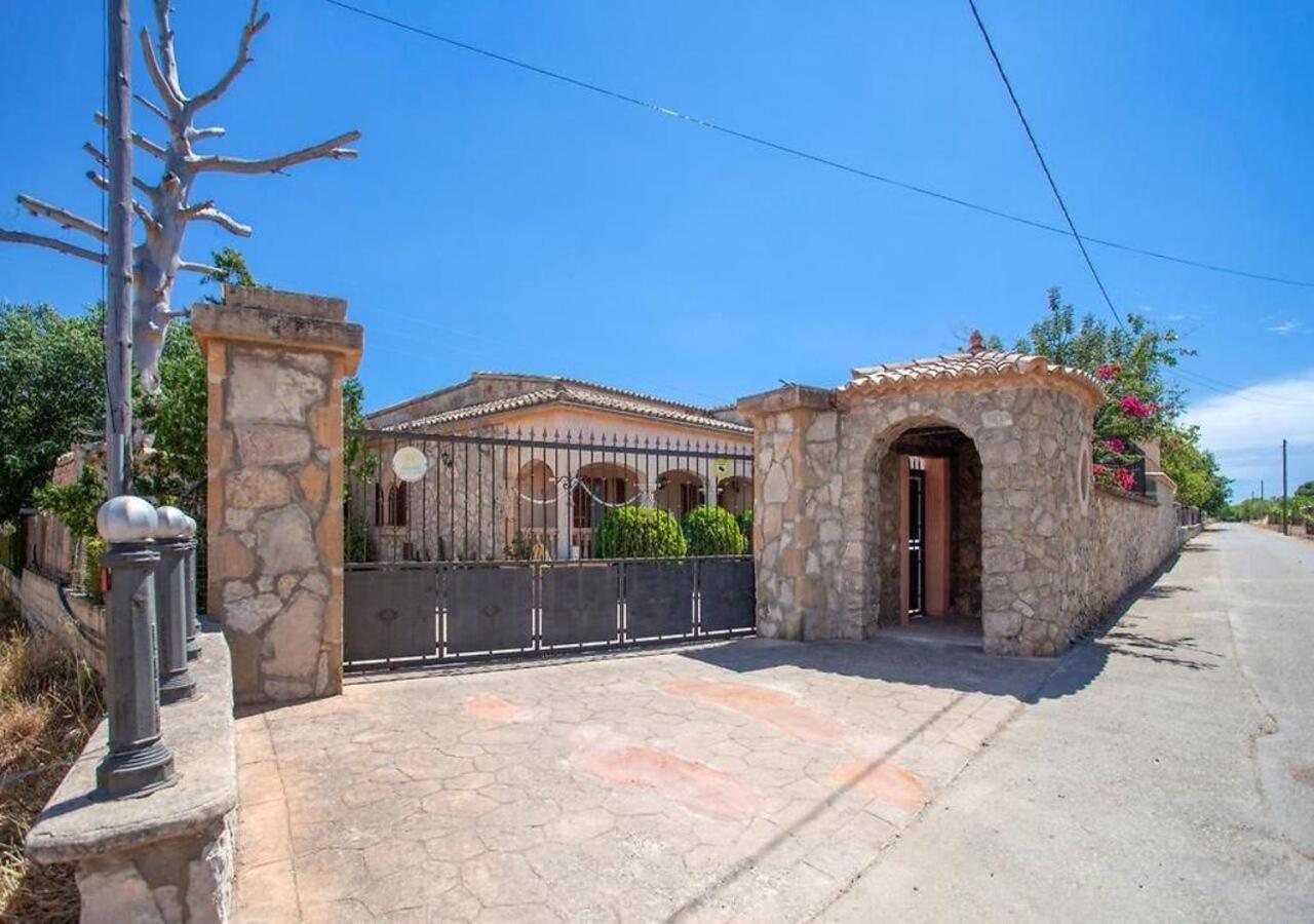 Cas Padrins, villa con piscina privada en Mallorca - B&B