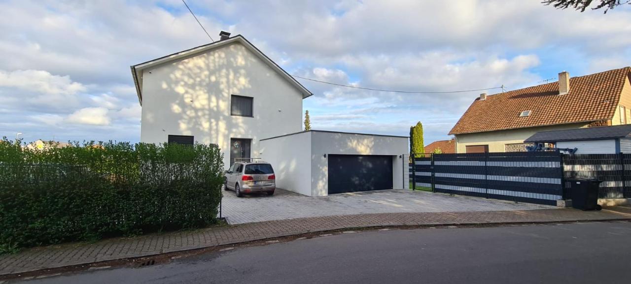 Orscholz apt with free parking & garden & bicycle storage - B&B Orscholz