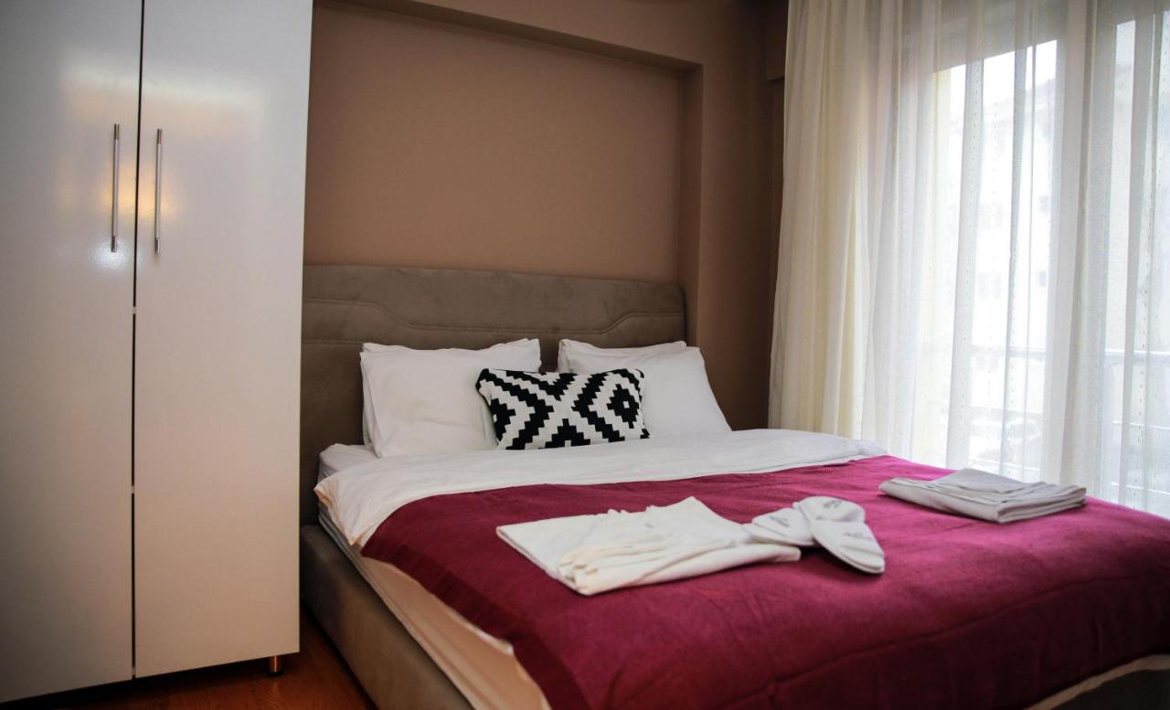 Deluxe Apartment (3 Adults)