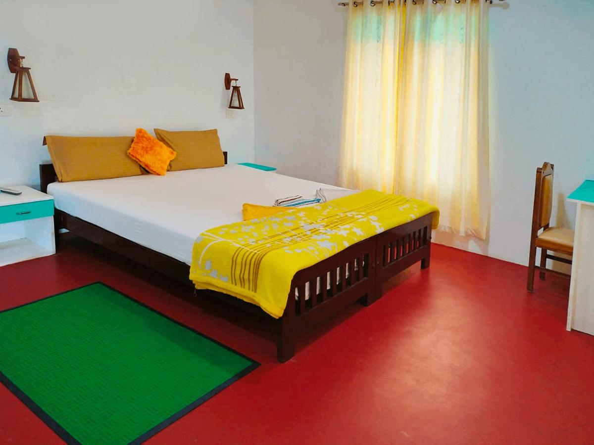 Deluxe Double Room with Balcony and Sea View
