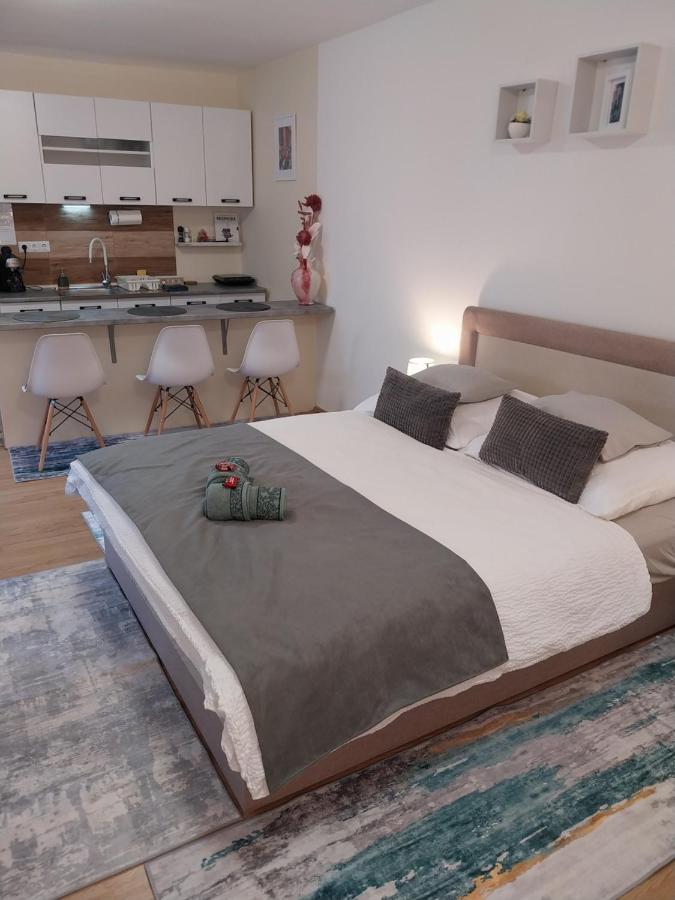Triple Room with Garden View