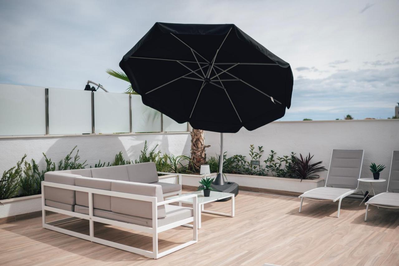 Laguna Beach Villa Veintidos - Bed and Breakfast Torrevieja