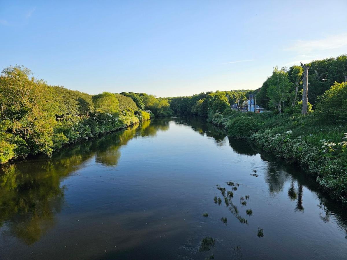 Your Home from Home - River bank - Chambres d’hôtes