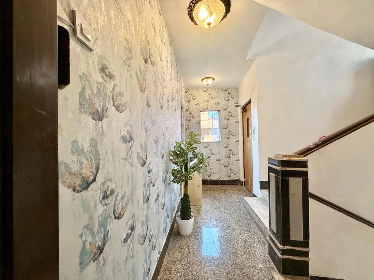 Yepplo Service Apartments - MUMBAI- Private Kitchen & Daily Housekeeping Service - Chambres d’hôtes Bombay