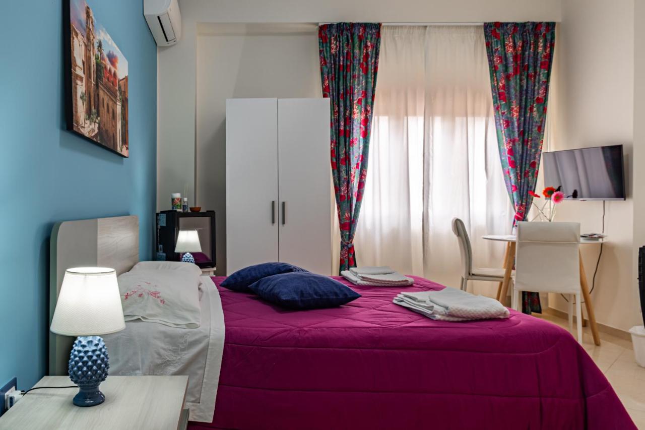 Double Room with Private External Bathroom