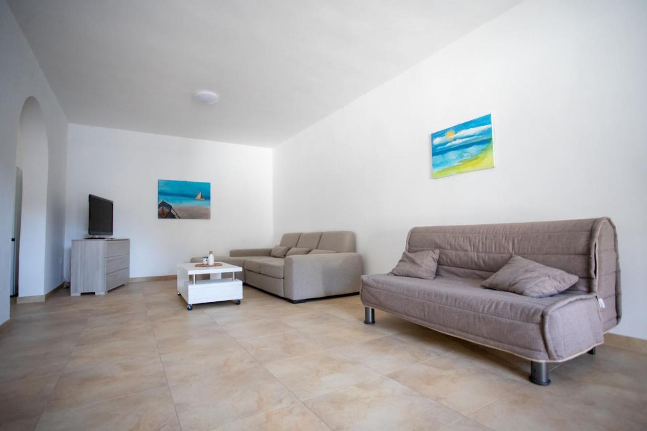 Villa Granada - B&B Torre Lapillo