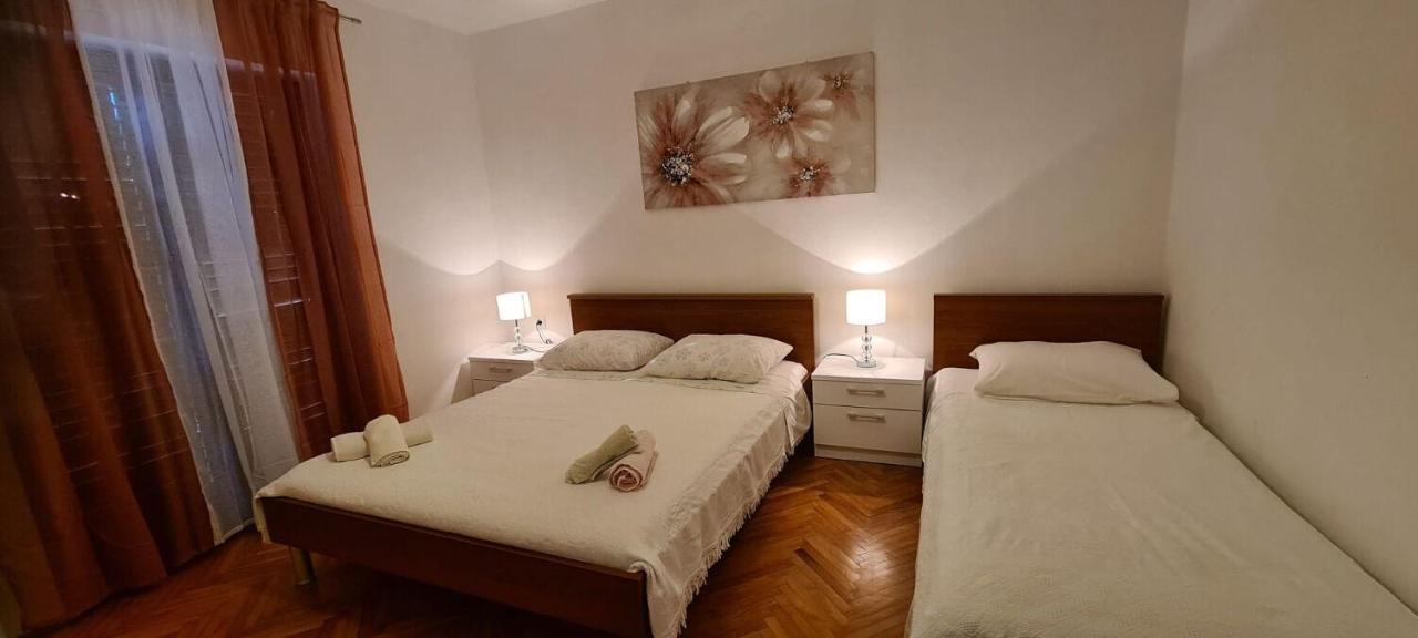 One-Bedroom Apartment with Terrace