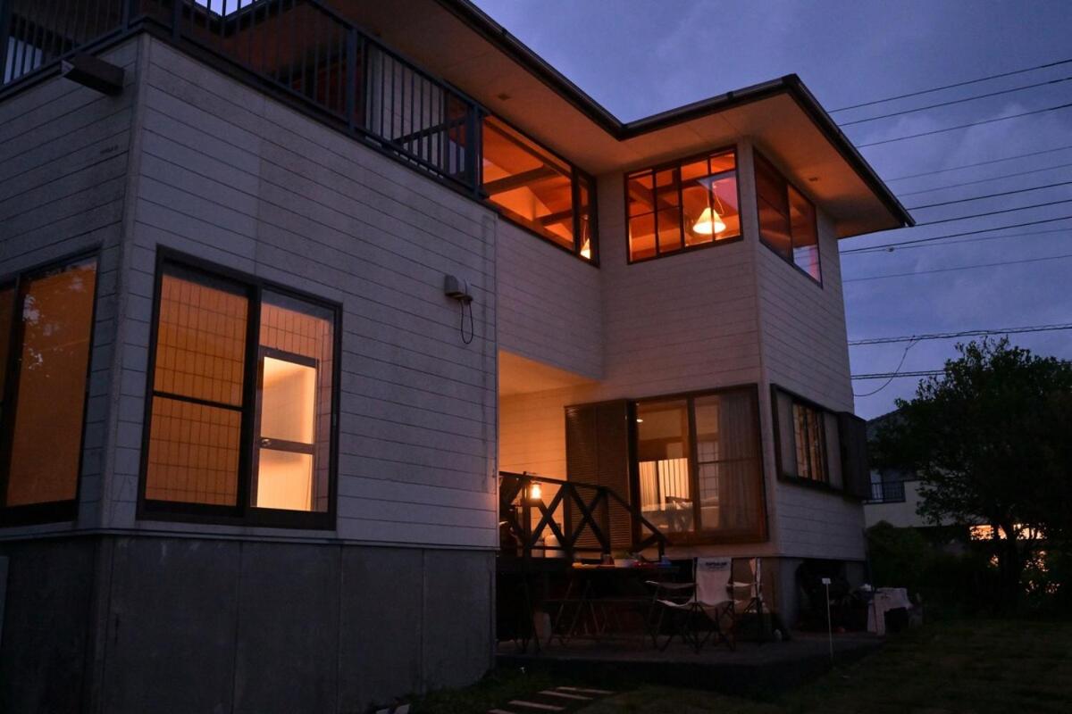 Izukogen 210 - B&B
