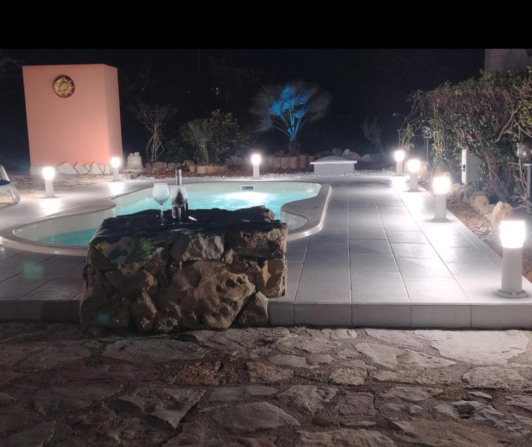 Villa Nuccia Oasi di relax con piscina - B&B