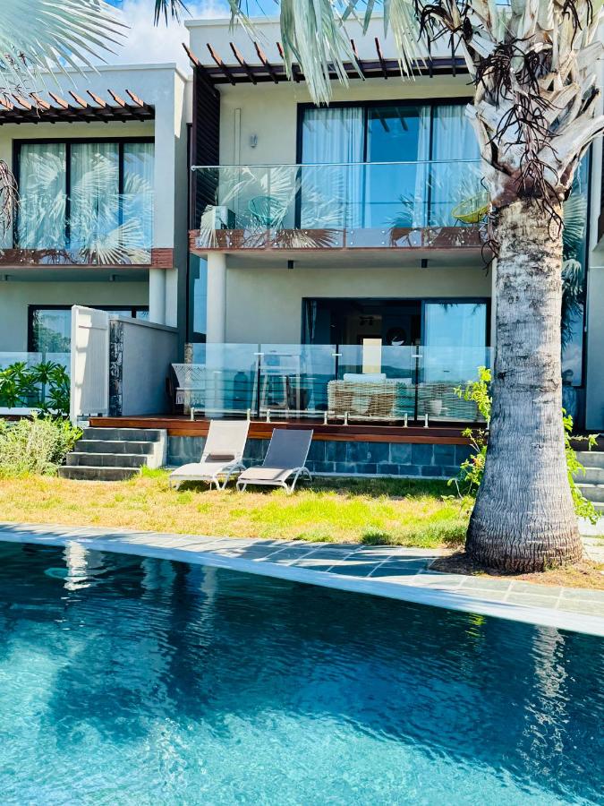 Coin de Mire Luxury Beachfront Duplex - B&B