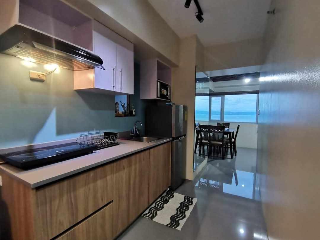2-BR Condo at the heart of the city - Chambres d’hôtes Davao