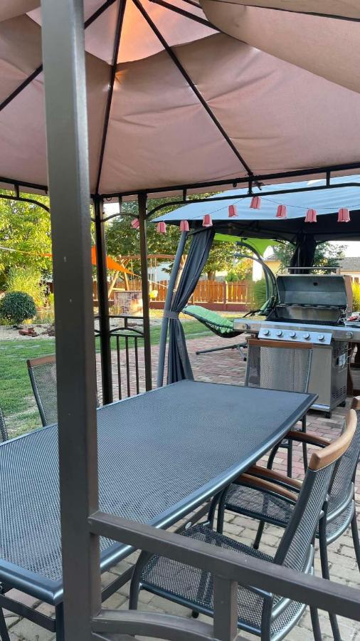 Méz-Bor Szállás - B&B Báránd