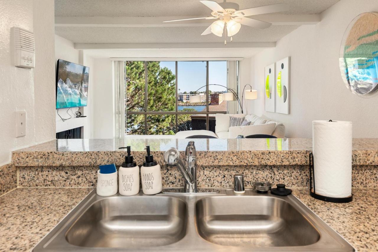 Onyx Oasis - Bold Marina 2BR Gem Indoor fireplace Water view - B&B