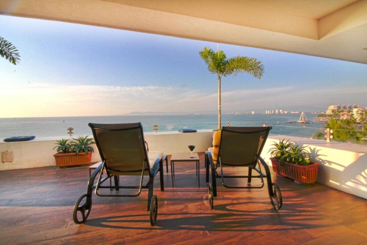 Modern Beachfront - Casa Caballito del Mar - Bed and Breakfast Puerto Vallarta