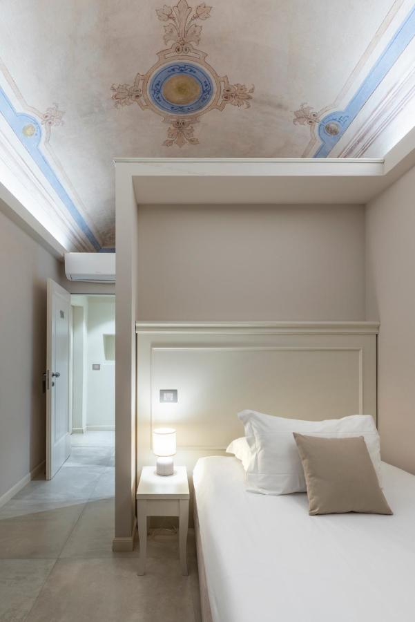 Single Room with View