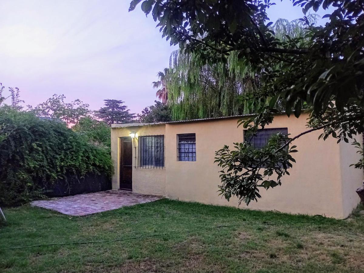 La casita con parque - B&B