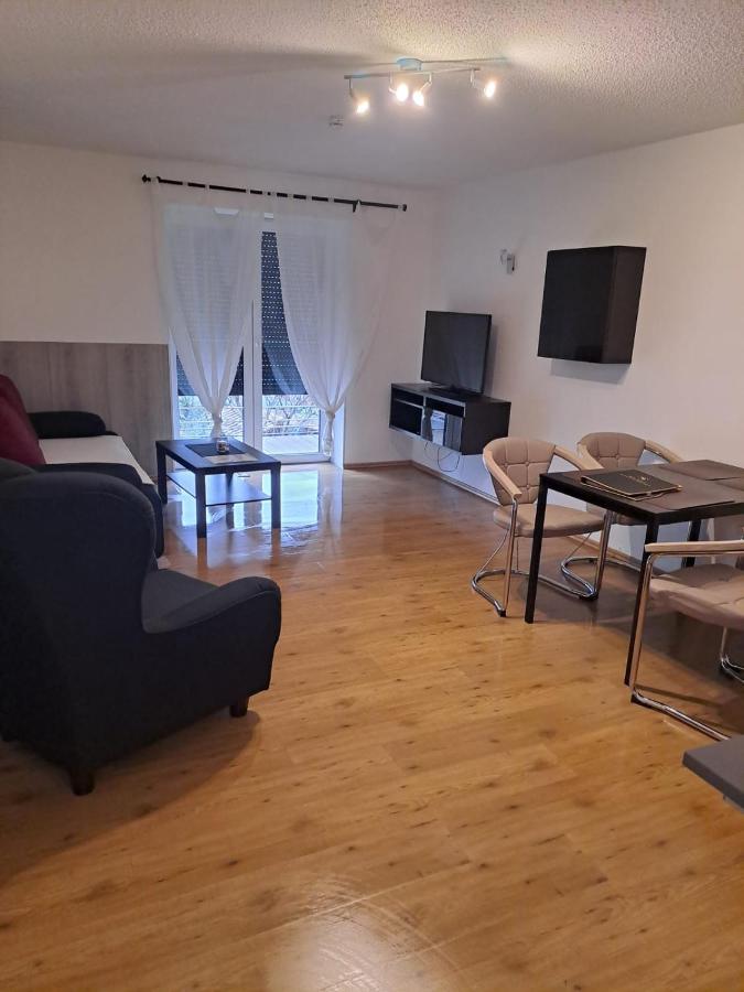 One Bedroom Apartment with Terrace - Right