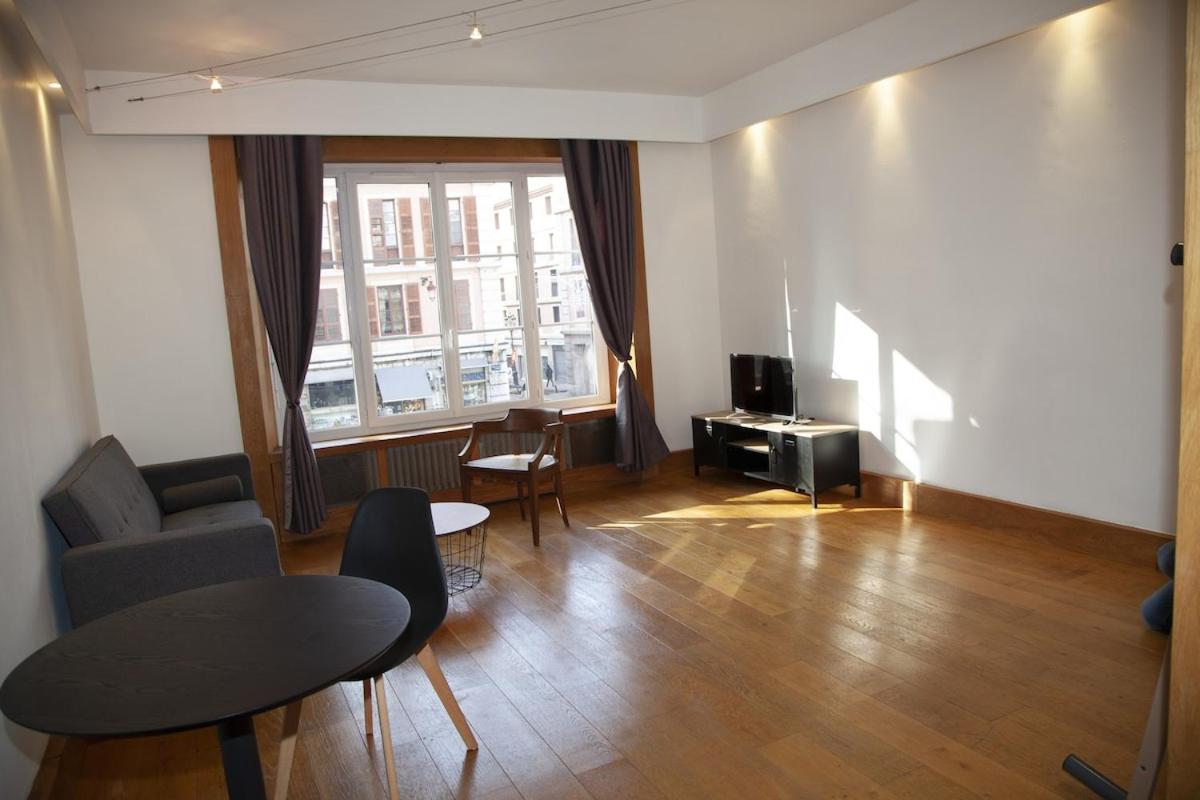 Studio vue sur fontaine des éléphants - Bed and Breakfast
