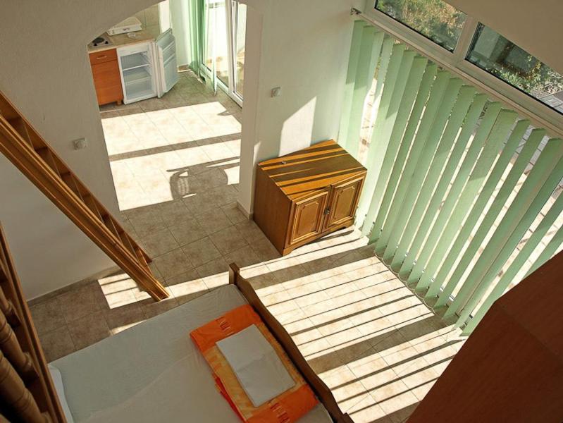 Monolocale su 2 Livelli con Vista Mare (4 Adulti)