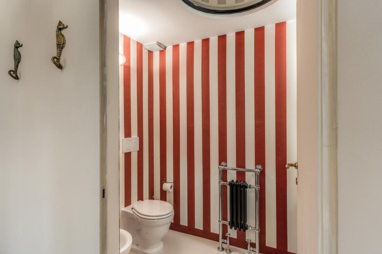 Deluxe Room - No Pets Allowed