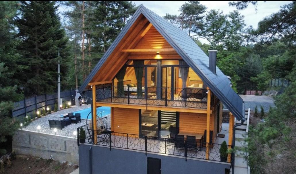Villa Pine - B&B
