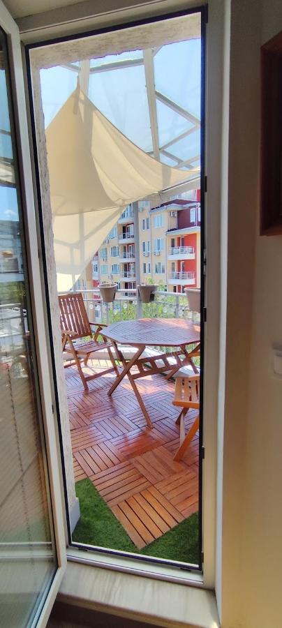 Charming & Cozy 2BD Apartment with Natural Light by Flat Mаnager - B&B