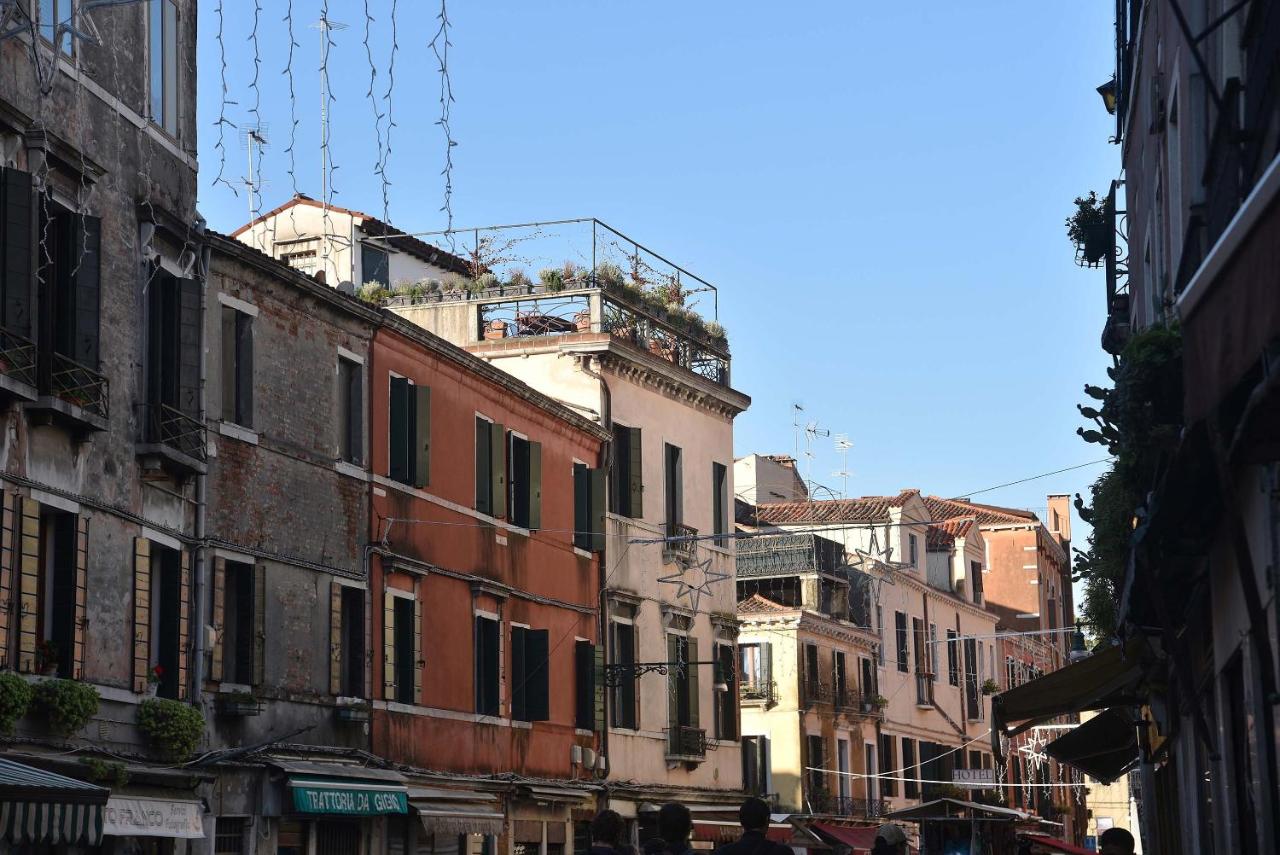 Refugium AMORIS - apartment with fantastic roof terrace - B&B Venezia
